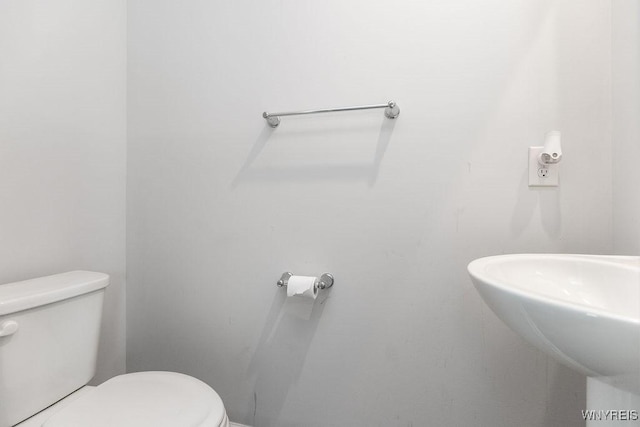 52 Winterbrook Dr, Amherst, NY 14228 - half bath with toilet and a sink