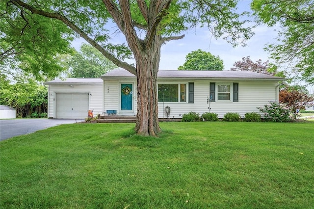142 Kaymar Dr, Greece, NY 14616 - photo 1