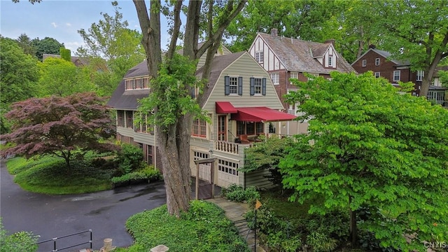 306 Berkeley Dr, Syracuse, NY 13210 - view of tudor home
