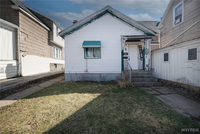 7 Daisy Pl, Buffalo, NY 14208 - photo 1