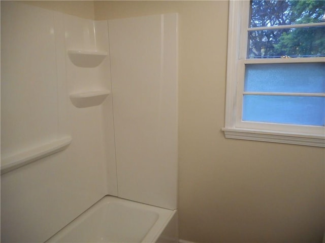 3245 Culver Rd, Irondequoit, NY 14622 - full bath with bathing tub / shower combination