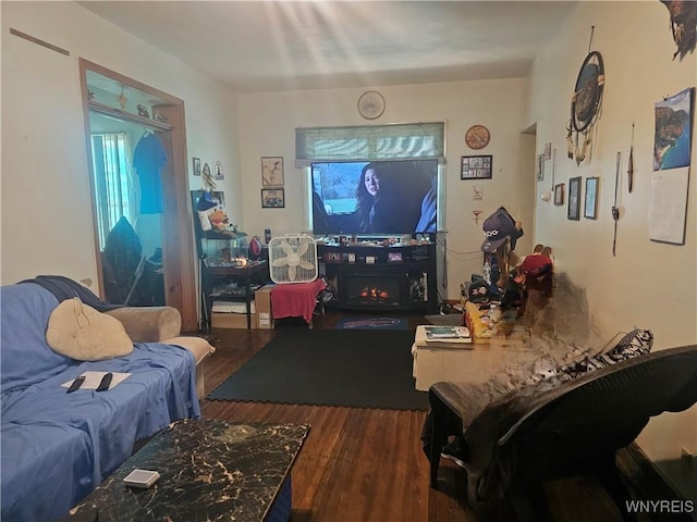 209 W Ferry St Unit S, Buffalo, NY 14213 - living room featuring wood finished floors