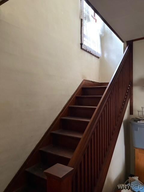 93 Mariemont Ave, Buffalo, NY 14220 - view of staircase