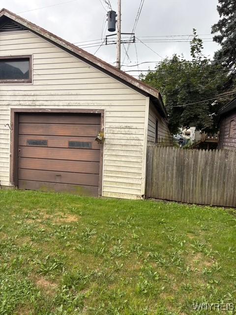 93 Mariemont Ave, Buffalo, NY 14220 - view of garage