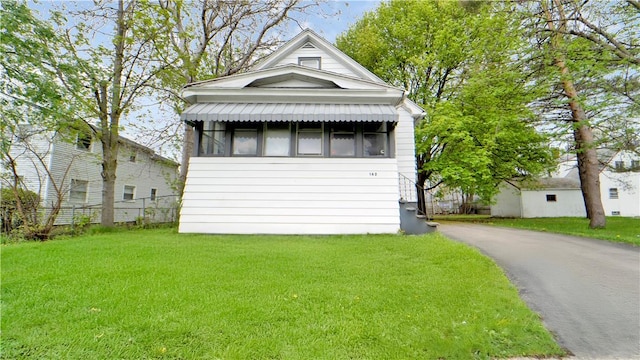 17 Peck St, Rochester, NY 14609 - photo 2