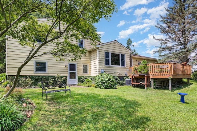 500 Watson Rd, Perinton, NY 14450 - back of property with a deck and a yard