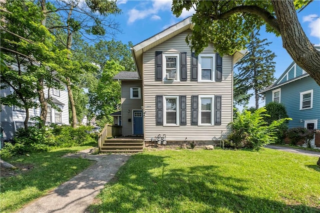 1084 Plymouth Ave S, Rochester, NY 14608 - traditional home featuring a front yard
