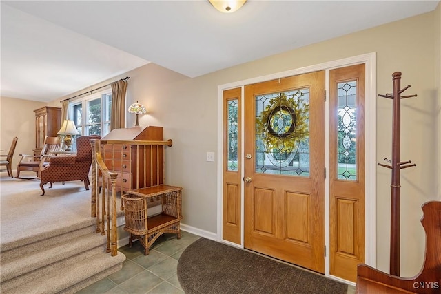 1705 Lancelot Pl, Skaneateles, NY 13152 - tiled foyer entrance with baseboards