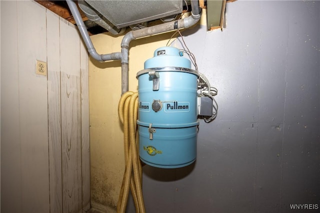 92 Schiller St, Buffalo, NY 14206 - utility room with a central vacuum unit