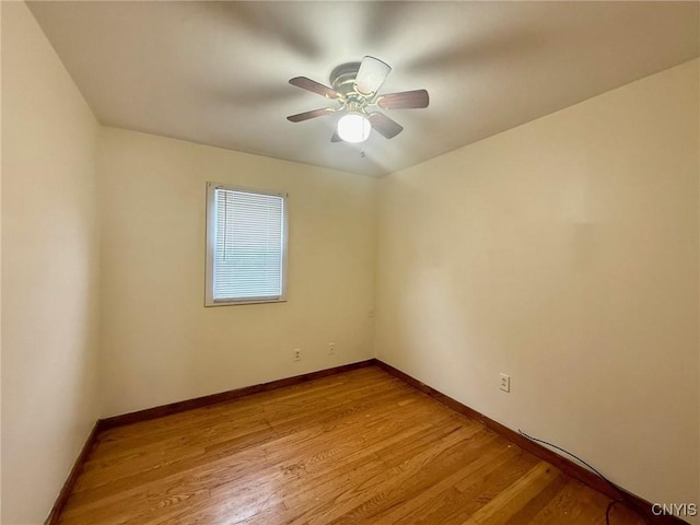 211 Pharis St, Syracuse, NY 13204 - unfurnished room with light wood-style flooring and ceiling fan