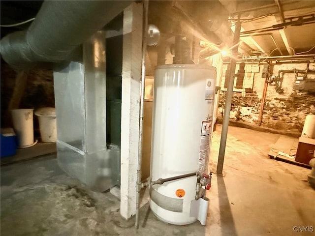 211 Pharis St, Syracuse, NY 13204 - utilities featuring water heater