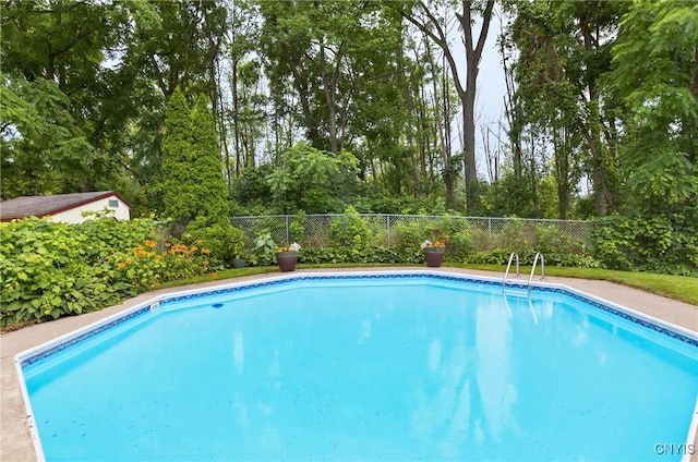 5647 Stevens Dr S, Cicero, NY 13039 - view of swimming pool featuring a fenced backyard