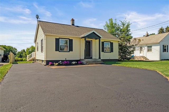 295 Lowden Point Rd, Greece, NY 14612 - photo 1