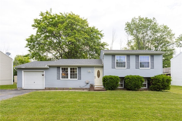 75 Burning Brush Dr, Gates, NY 14606 - photo 1