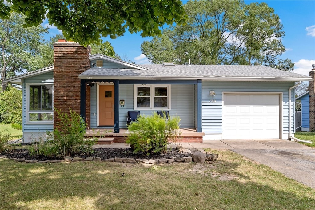 130 Dellwood Rd, Greece, NY 14616 - photo 1