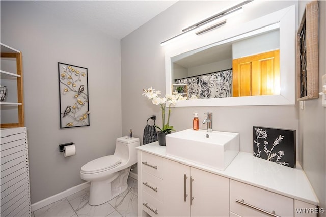 9 Rolling Woods Ln Unit E, West Seneca, NY 14224 - full bath featuring vanity and marble look tile flooring