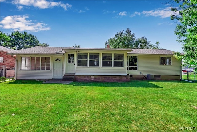 566 Adam St, Tonawanda, NY 14150 - back of property featuring entry steps