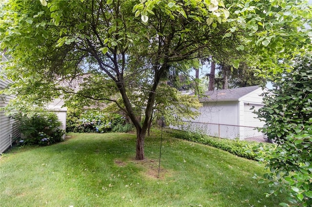 23 Hathaway Rd, Irondequoit, NY 14617 - view of yard