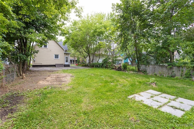 708 Garson Ave, Rochester, NY 14609 - view of yard