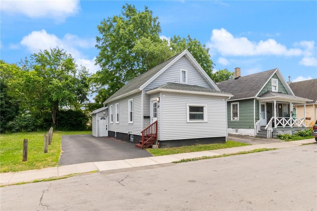 34 Klueh St, Rochester, NY 14611 - photo 1