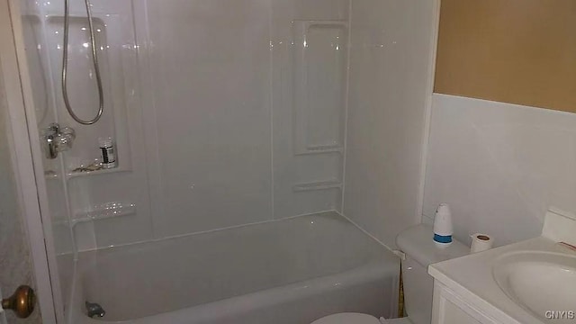 116 E Heman St, Dewitt, NY 13057 - full bath featuring vanity and tub / shower combination