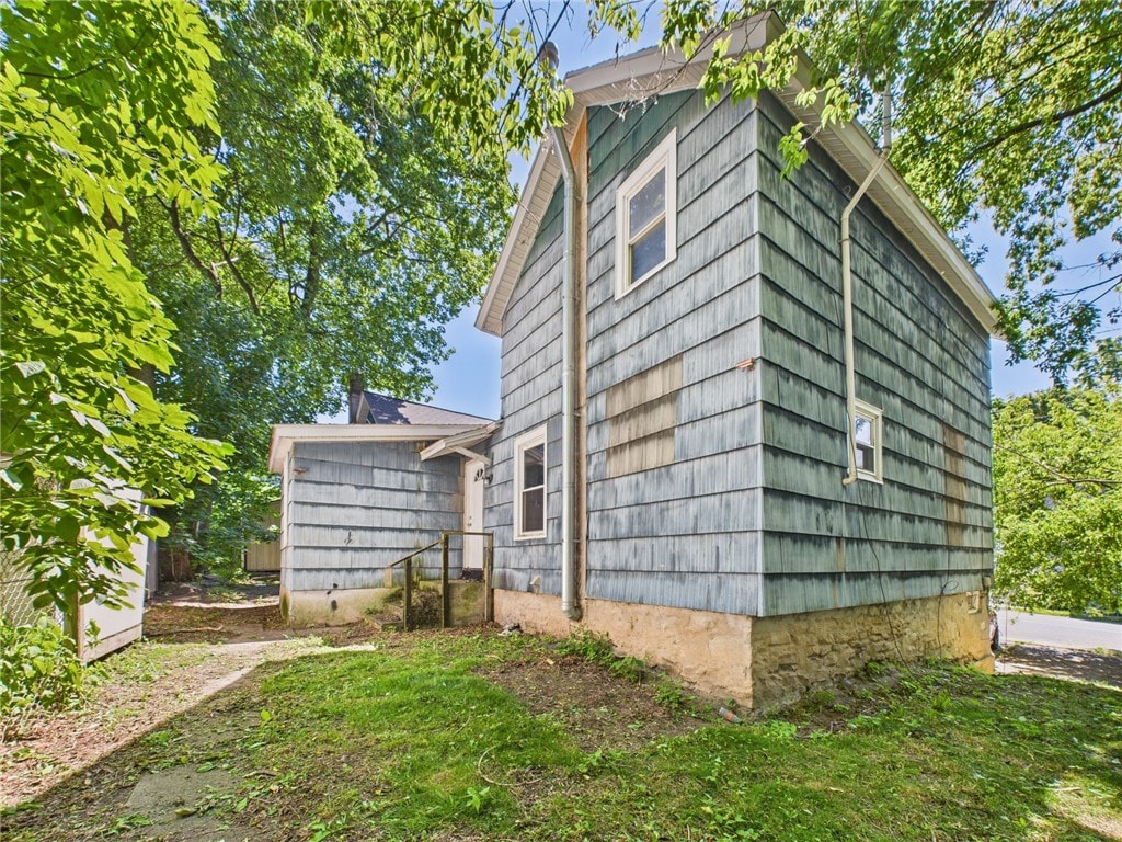 1-3 Lizette St, Auburn, NY 13021 - view of home's exterior