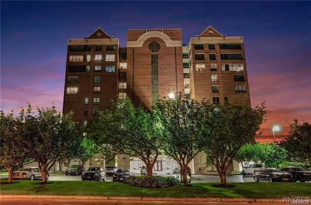 803 Admirals Walk Unit 803, Buffalo, NY 14202 - view of property at dusk