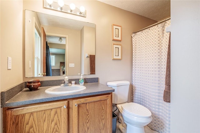 15 Chesapeake Lndg, Henrietta, NY 14586 - full bath featuring toilet and vanity