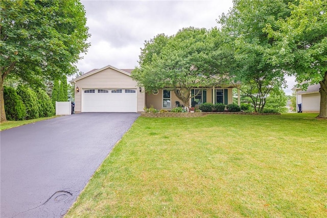15 Chesapeake Lndg, Henrietta, NY 14586 - view of front of home featuring driveway, a garage, and a front yard