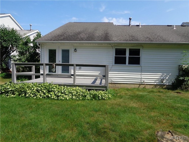 4315 Twilight Ln, Hamburg, NY 14075 - back of house featuring a deck, a yard, and a shingled roof