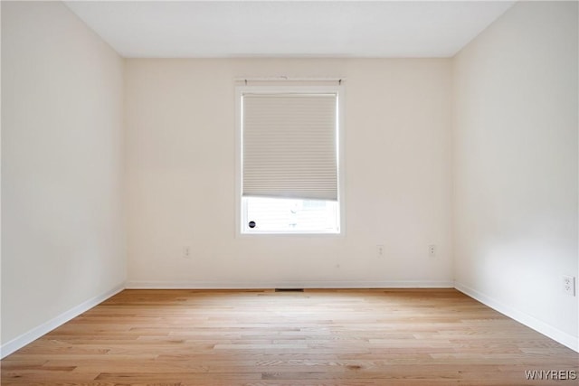 25 Caspian Ct, Amherst, NY 14228 - spare room with light wood-style floors and baseboards