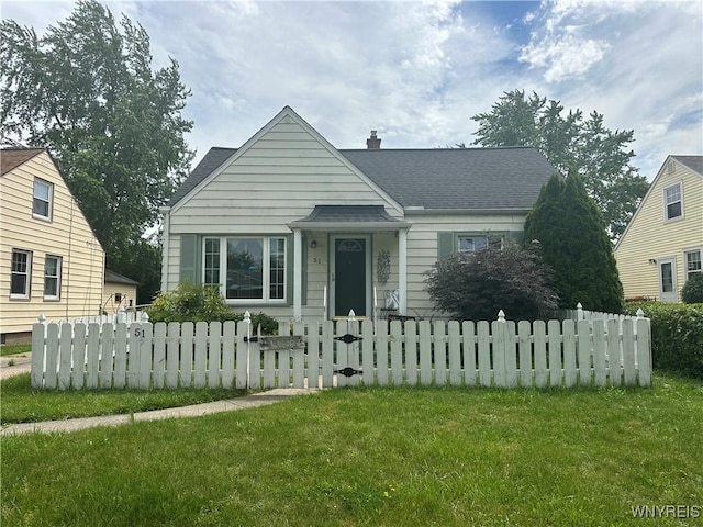 51 Stoneleigh Ave, Tonawanda, NY 14223 - bungalow-style house with a fenced front yard and roof with shingles