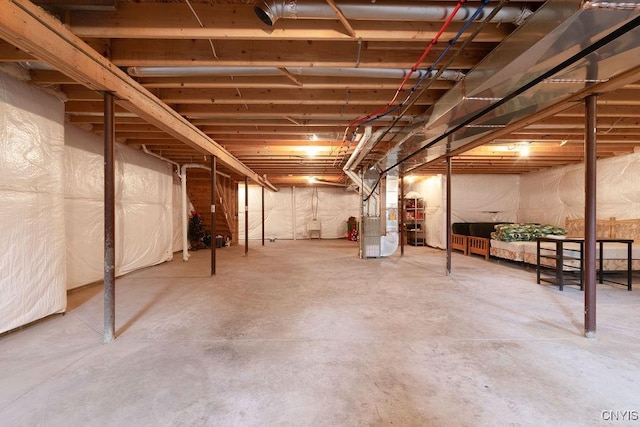 8449 Newbury Pl, Clay, NY 13041 - unfinished below grade area with heating unit
