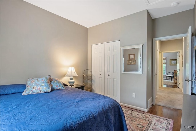 115 Shire Way, Camillus, NY 13031 - bedroom with wood finished floors and a closet