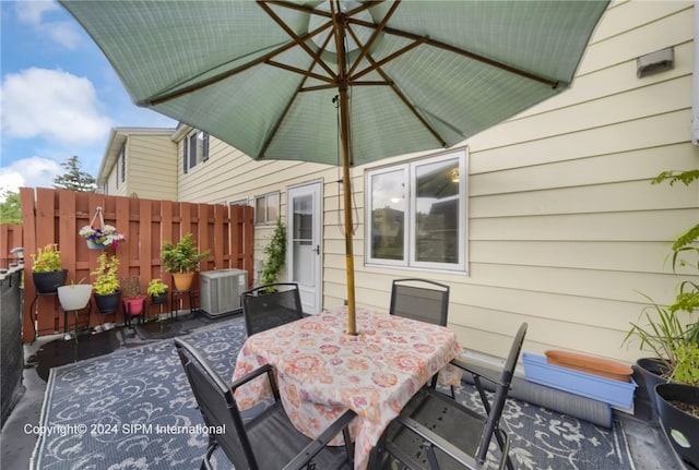 35 Stoneledge, Amherst, NY 14221 - view of patio / terrace with outdoor dining area