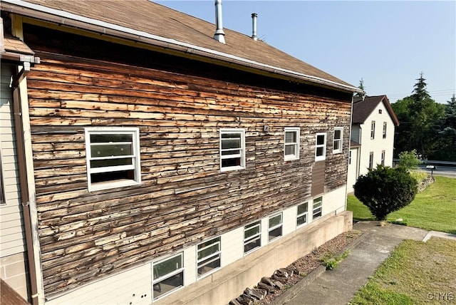 1155 County Route 53, Scriba, NY 13126 - view of side of home with a lawn