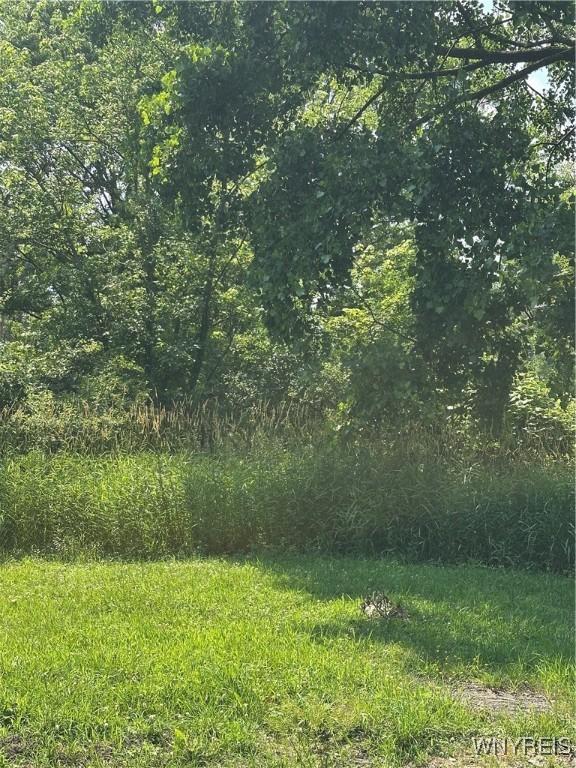 Seneca Creek Rd, West Seneca, NY 14224