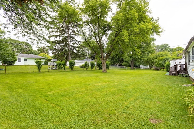 183 Castle Rd, Henrietta, NY 14623 - view of yard