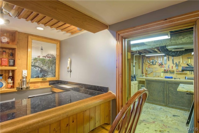 4043 Libra Ln, Clay, NY 13090 - view of indoor bar