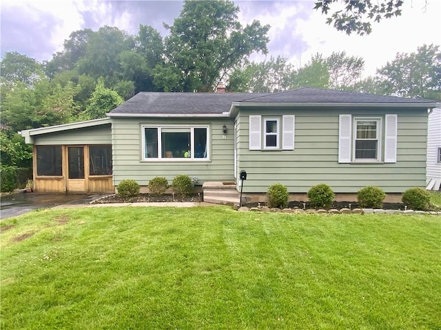 35 Marilyn Pkwy, Gates, NY 14624 - photo 1
