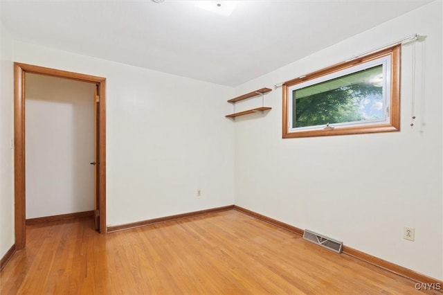178 Wainwright Ave, Syracuse, NY 13208 - spare room featuring light wood-style flooring and baseboards
