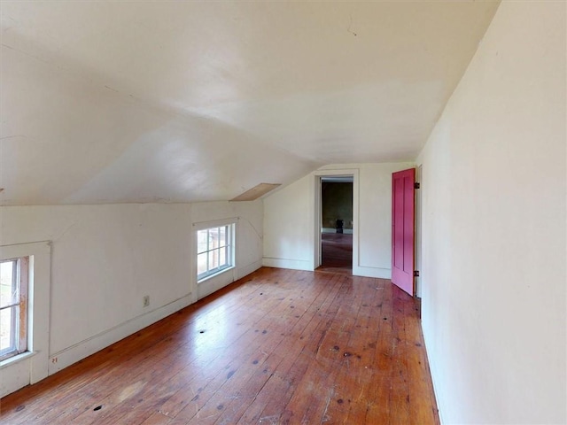 11139 S Lake Rd, Pavilion, NY 14525 - bonus room with wood-type flooring and vaulted ceiling