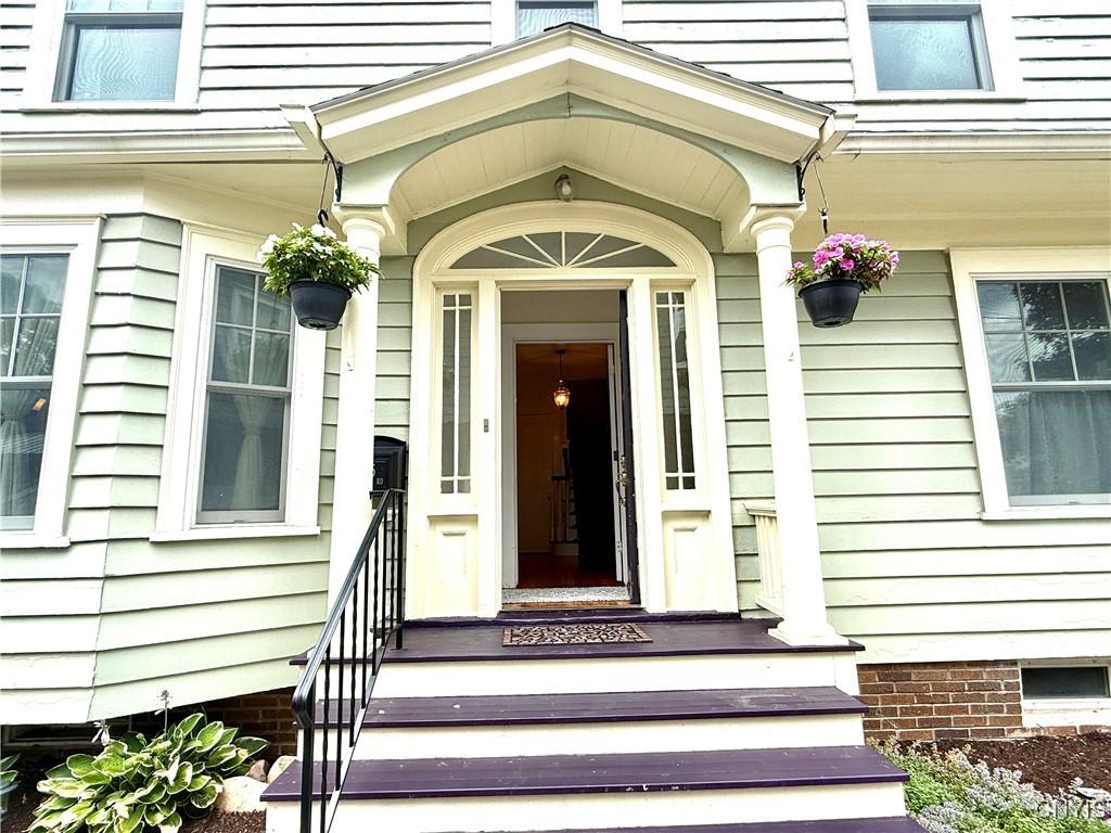 135 Hampton Rd, Syracuse, NY 13203 - photo 1