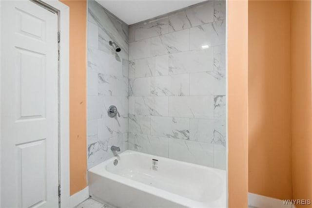 285 E N St Unit S, Buffalo, NY 14204 - full bath with shower / bathtub combination and baseboards
