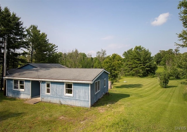 4022 W Milestrip Rd, Fenner, NY 13032 - back of house with a yard