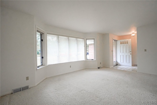 100 W Maplemere Rd, Amherst, NY 14221 - empty room with light carpet and baseboards