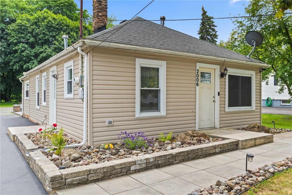 2006 New St, Ontario, NY 14519 - photo 1
