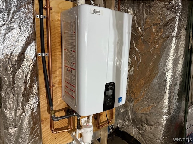 26 Forestglen Cir, Amherst, NY 14221 - utility room with water heater