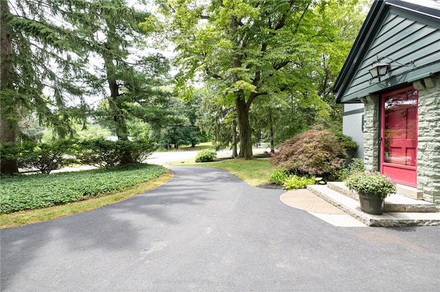 8 Oak Ln, Brighton, NY 14610 - view of street