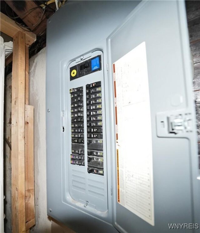 120 Cloverside Ct, West Seneca, NY 14224 - utilities featuring electric panel